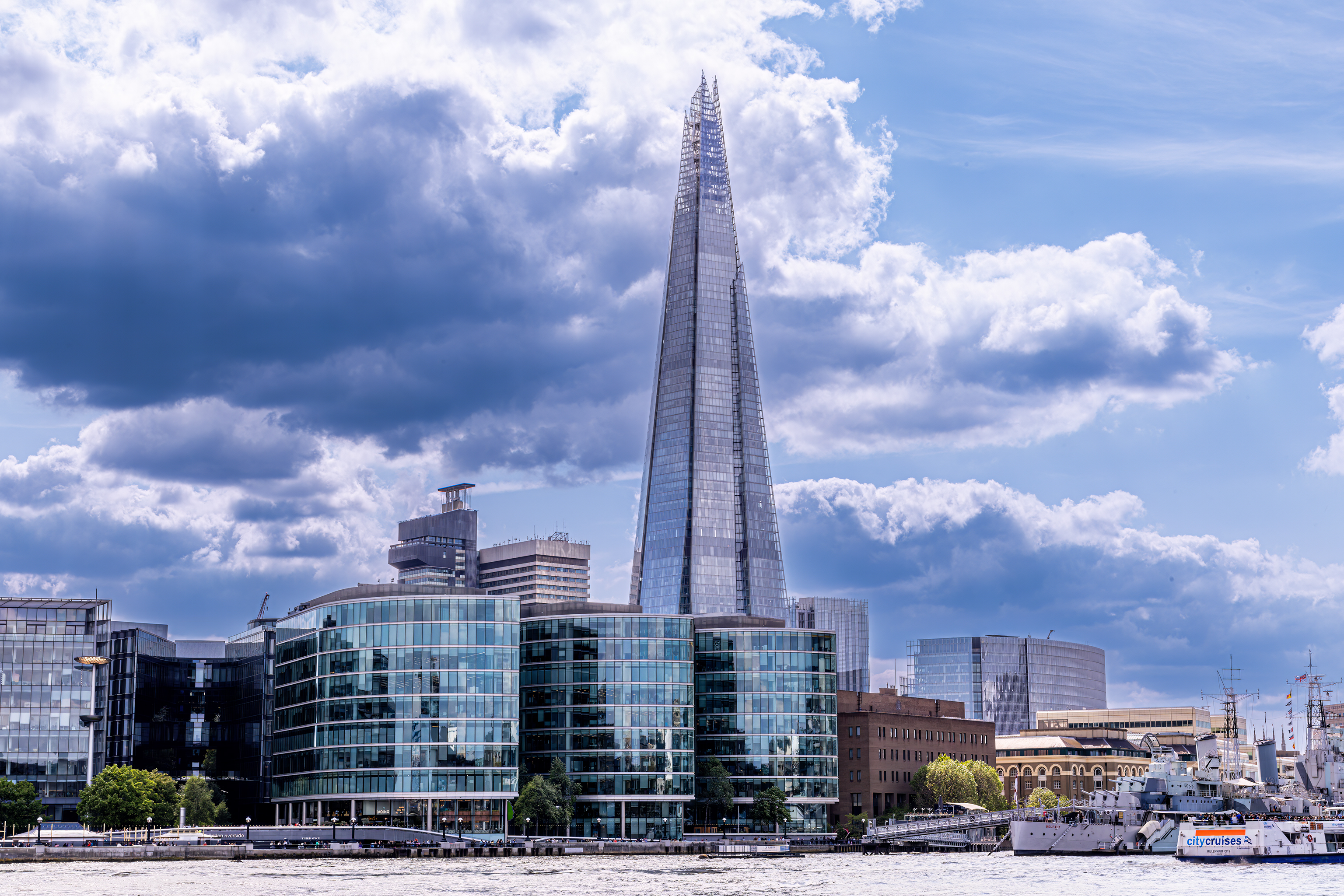 Football kits 24/25 premier league